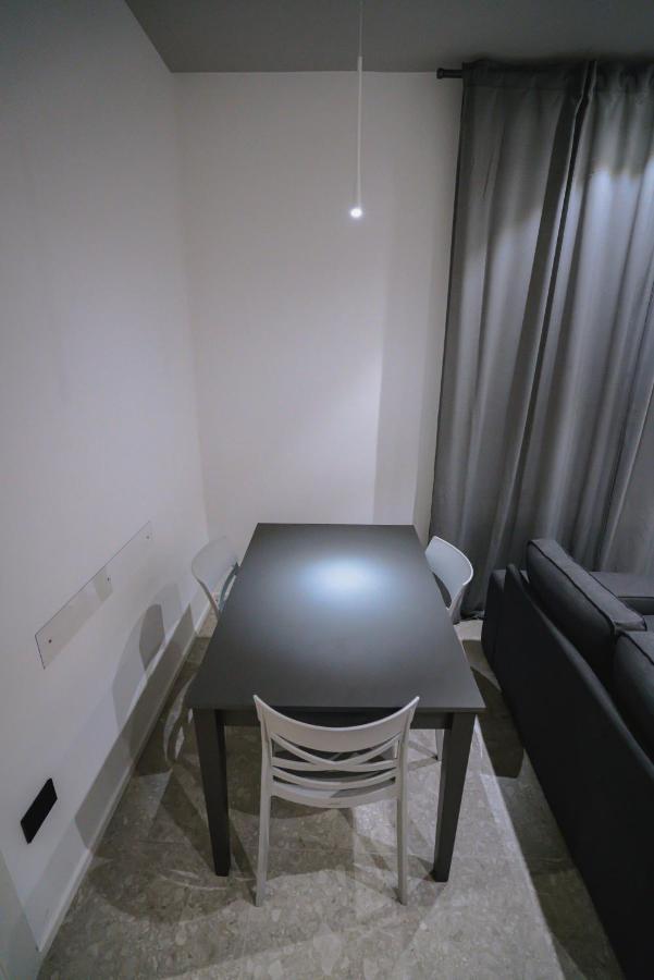 De Luca 6 Apartments サレルノ エクステリア 写真