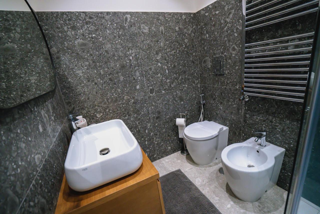 De Luca 6 Apartments サレルノ エクステリア 写真