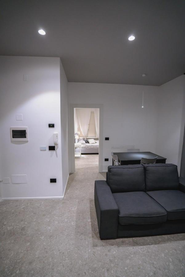 De Luca 6 Apartments サレルノ エクステリア 写真