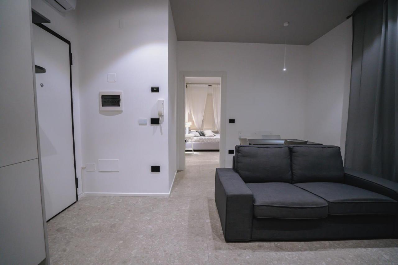 De Luca 6 Apartments サレルノ エクステリア 写真